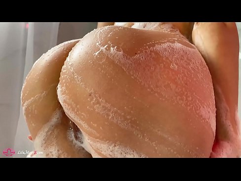 ❤️ Brunette Masturbates Pussy ak Vibrateur nan Orgasm Entans nan Douch Sèks super nan nou ️❤